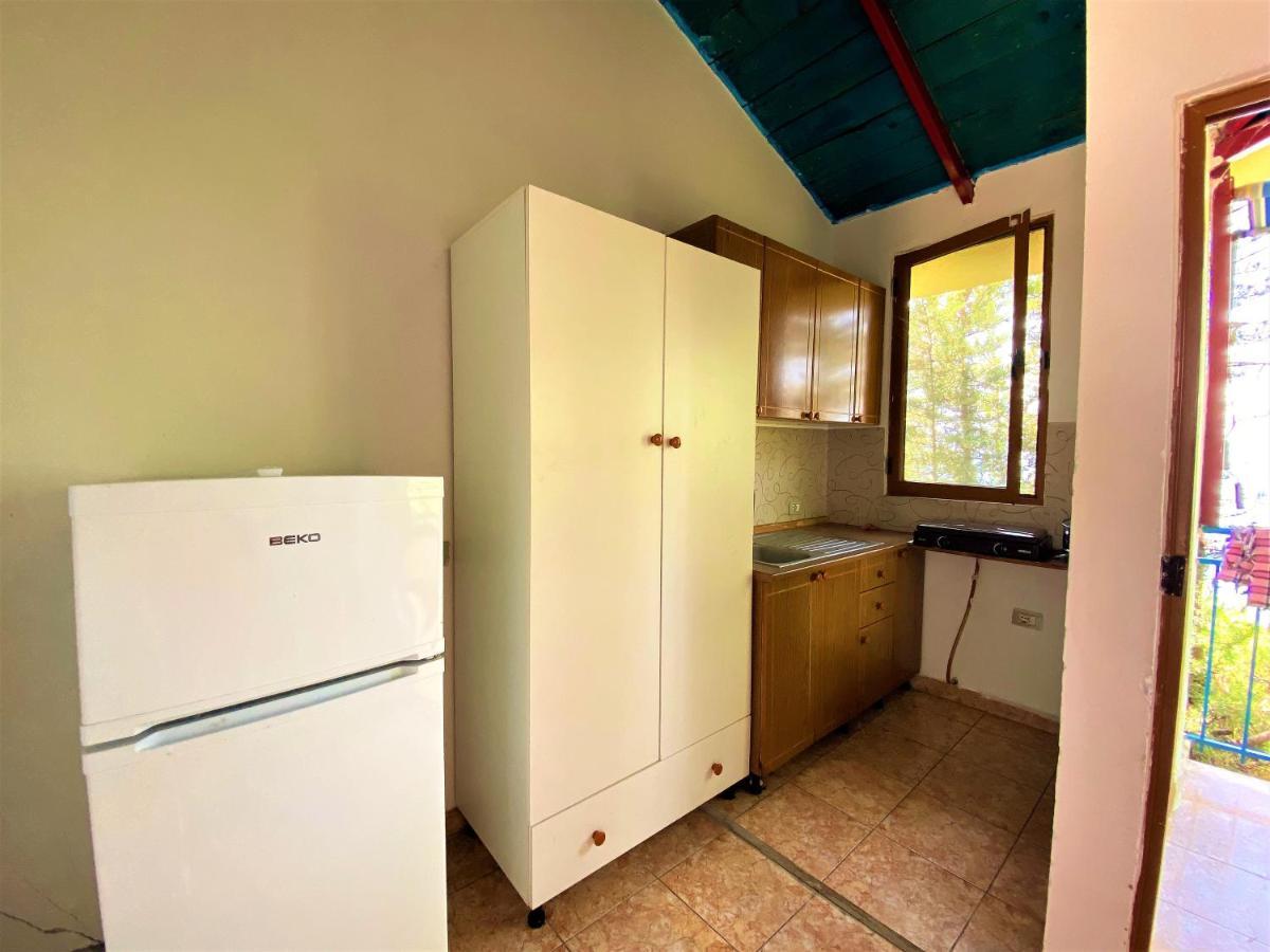 Ramo'S Cozy Beachside Haven With Panoramic Views - 1St Vlorë Esterno foto