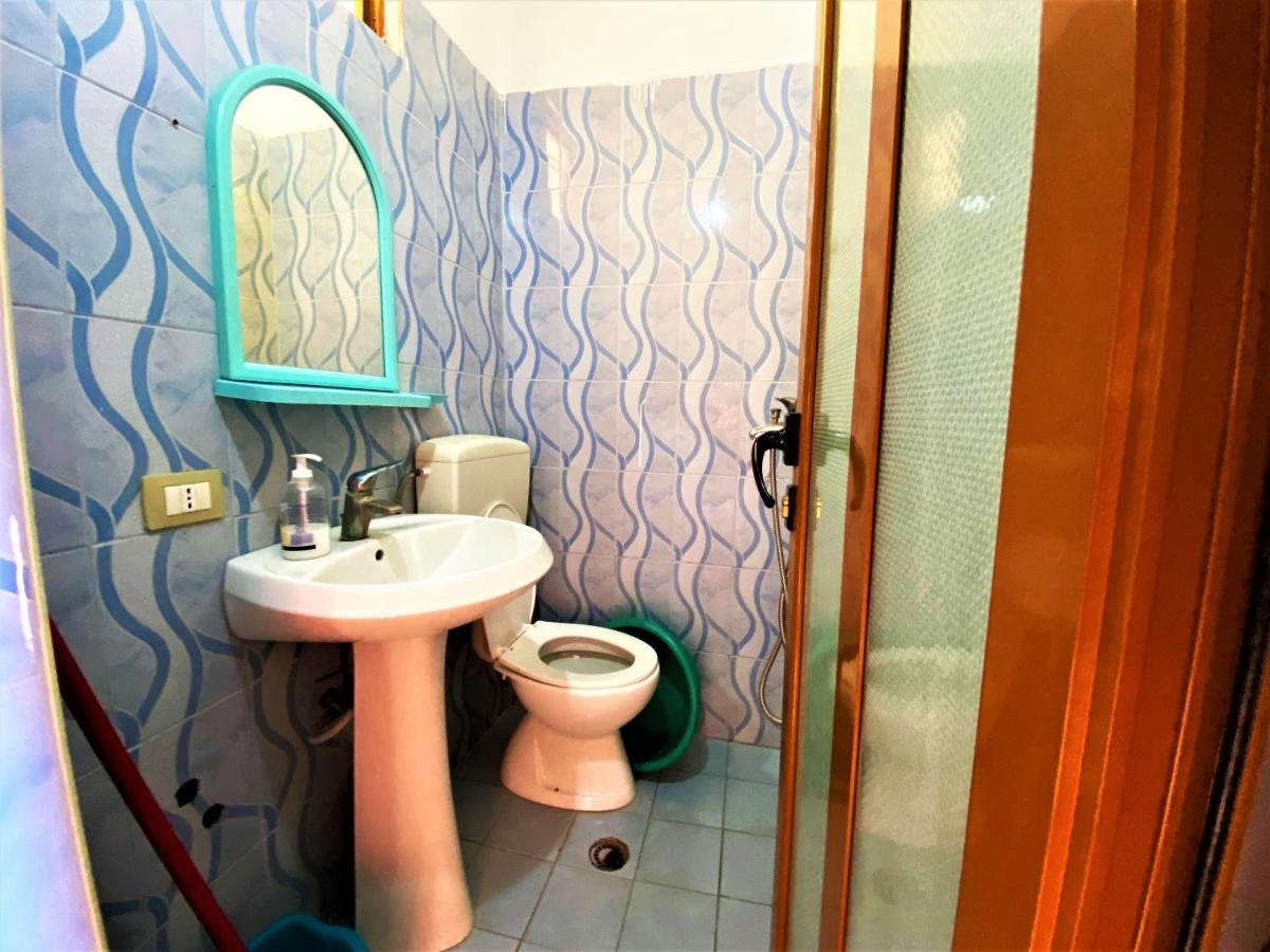 Ramo'S Cozy Beachside Haven With Panoramic Views - 1St Vlorë Esterno foto